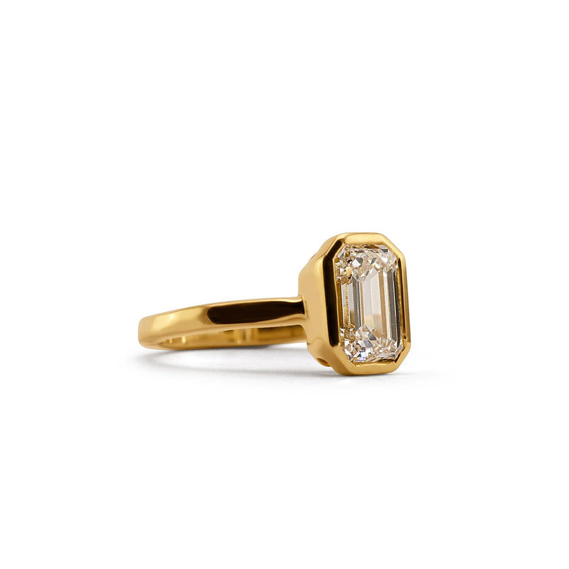AVA engagement ring, handmade by Brohn Smith in Sydney