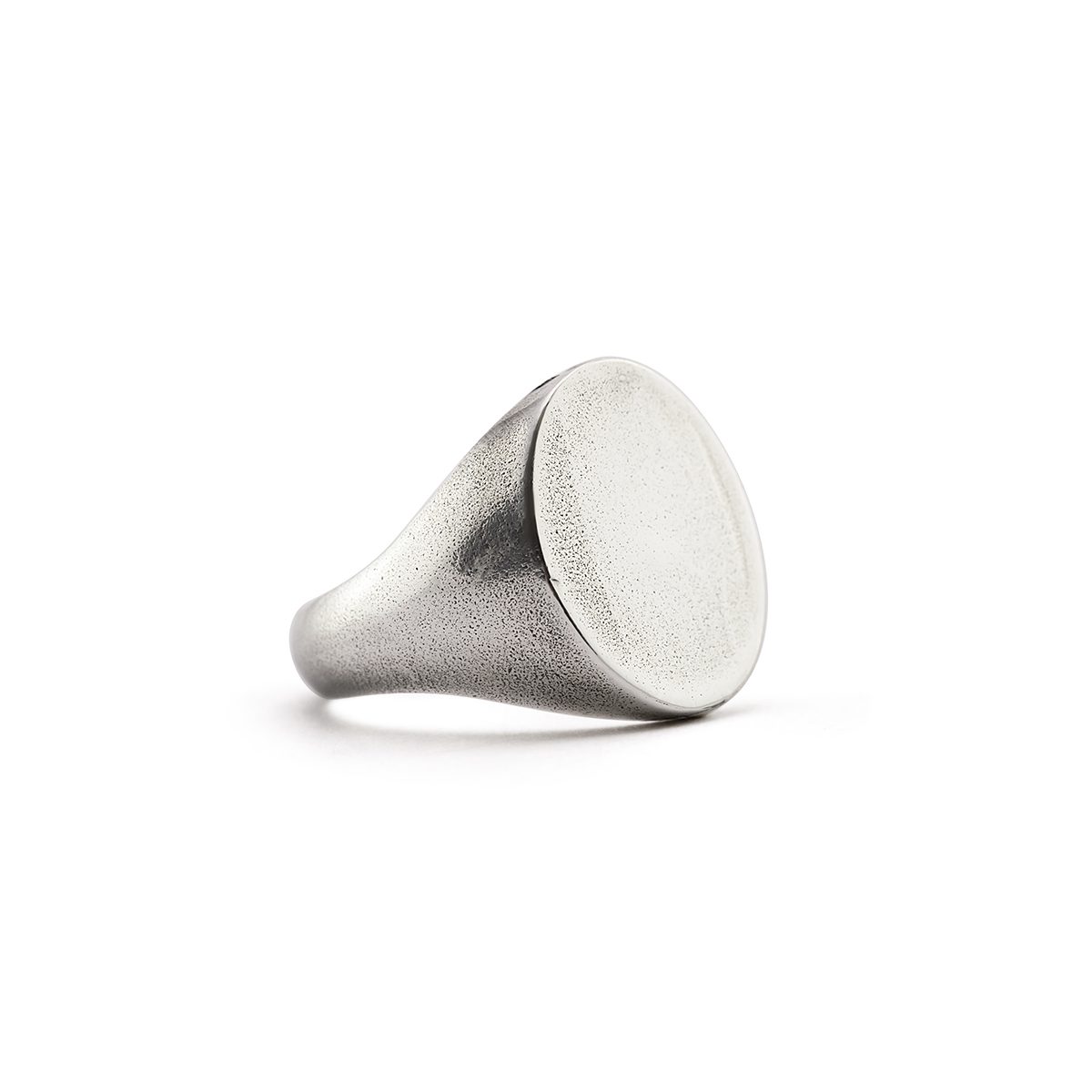 NERO ring, handmade by Brohn Smith in Sydney